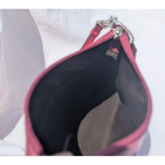 FINAL PRICE DROP Vintage Y2K Coach Leather Pleated Wristlet Wallet Dark Pink - Picture 4 of 12